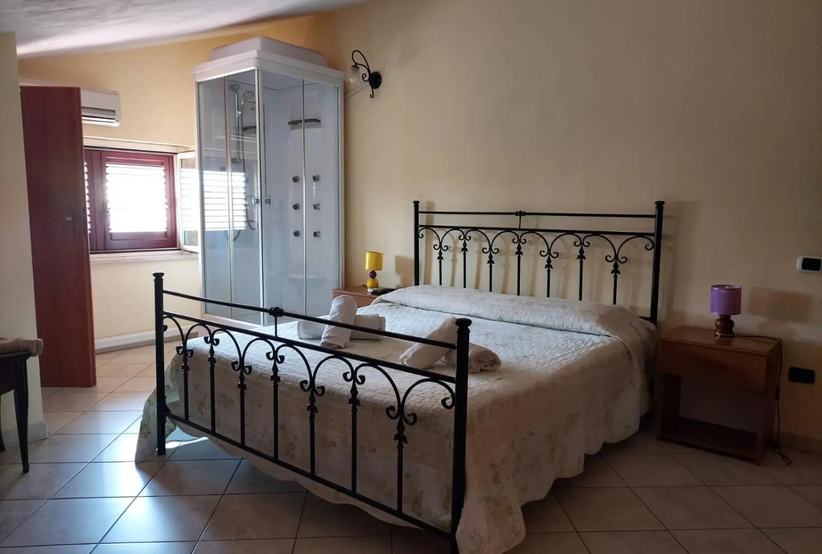 Camere A Chiazza Realmonte 0*,